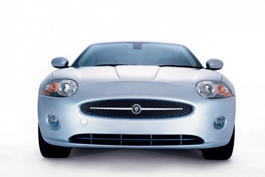  Jaguar XK 2005 года  (фото 11 из 28)
